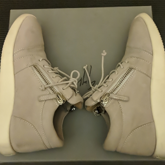 Giuseppe Zanotti crystal suede sneakers - Picture 6 of 12